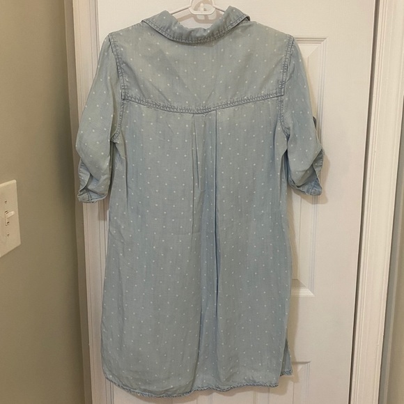 SOLD 💙 Cloth & Stone Chambray Dress - Picture 2 of 4